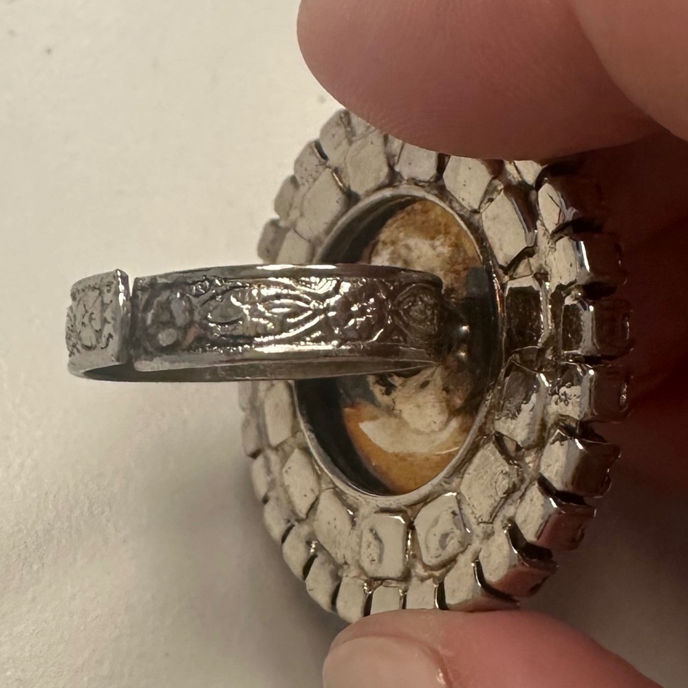 Danny Pollak - Silver Plated Amethyst & Violet Crystal Sun Face Statement Ring - Picture 15 of 16